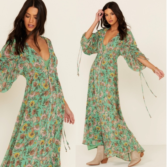 Free People Dresses & Skirts - Free People Boho Maxi Dress Floral Green XS or XL